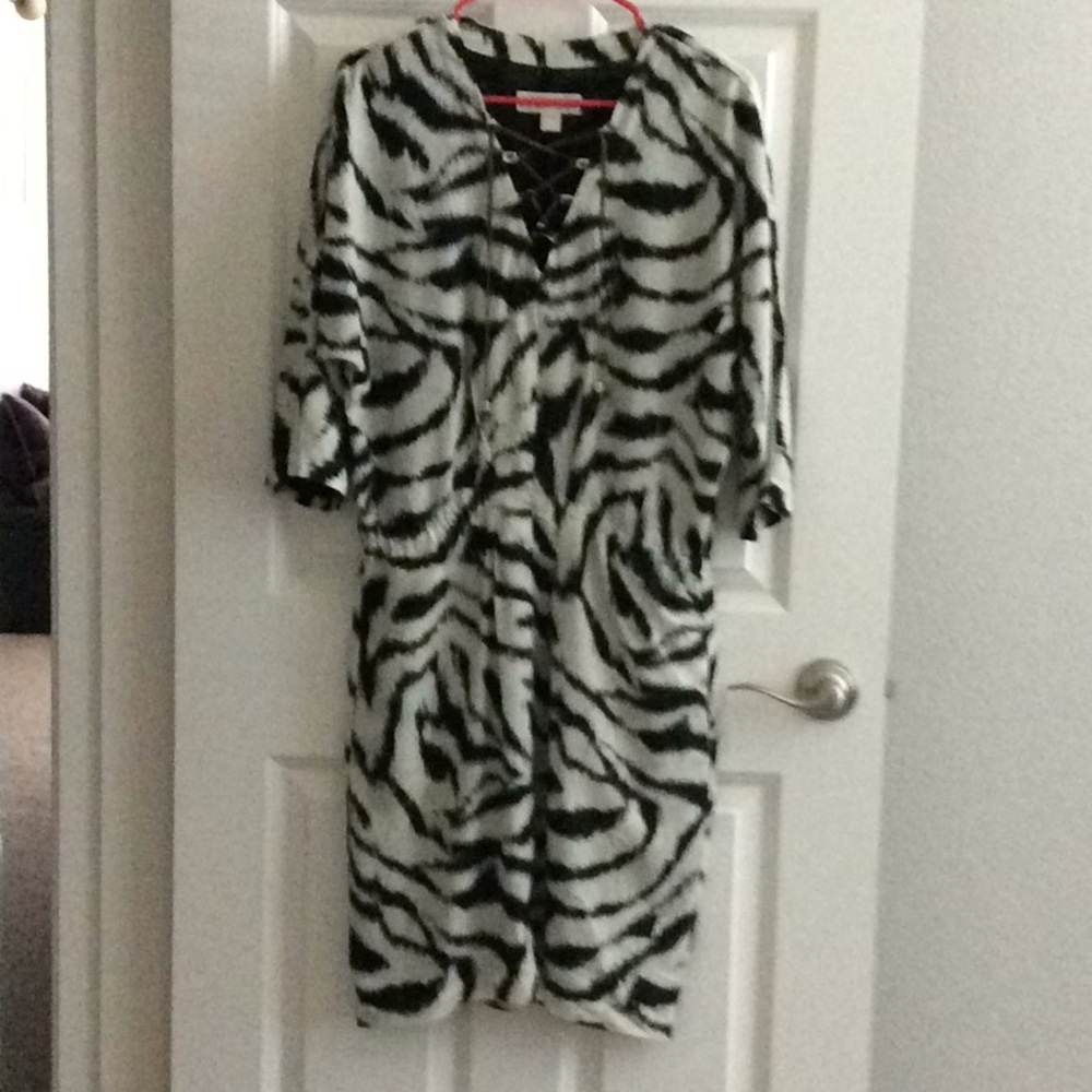 Women’s/juniors dresses